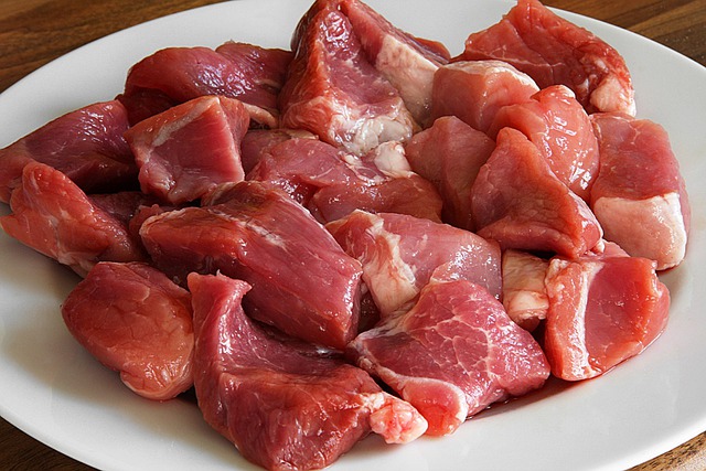 La carne fa bene o fa male?